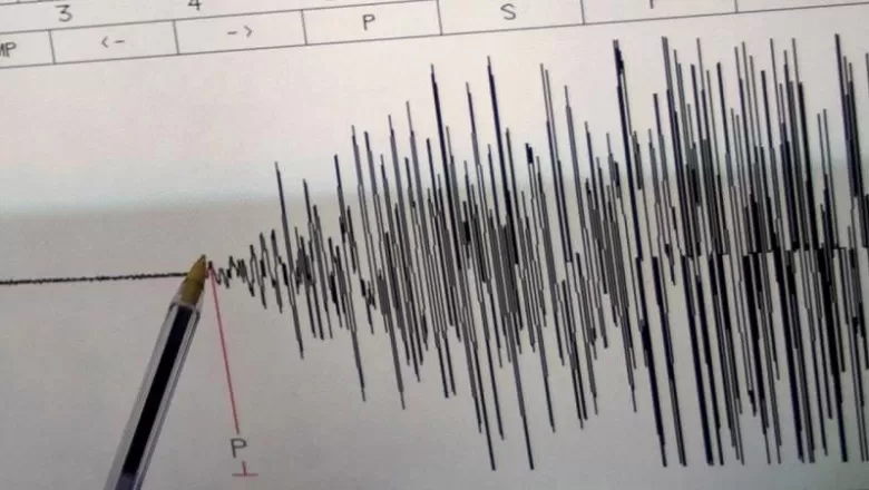 İran’da Deprem: 5 Büyüklüğündeki Sarsıntı Halkı Sokağa Döktü