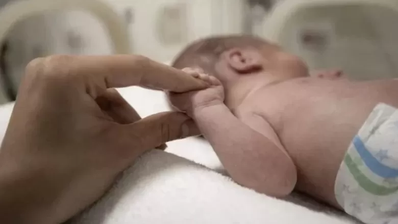 Sağlık Bakanlığı’ndan yeni bir düzenleme: Yenidoğan için araba koltuğu şartı
