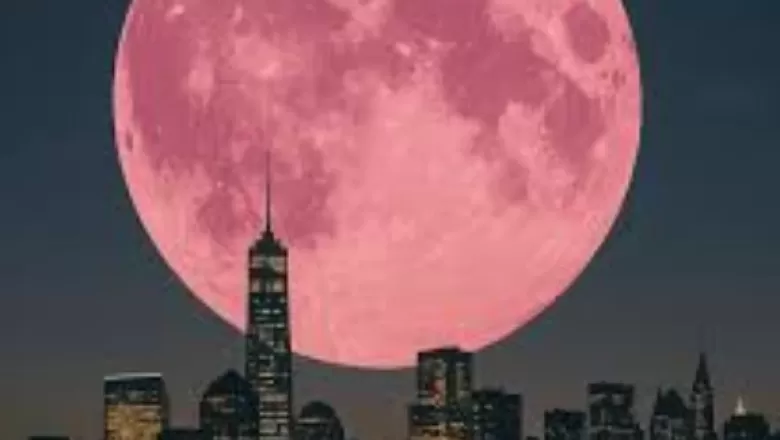 Nisan Dolunayı Gökyüzünde: Yeni Başlangıçların Simgesi