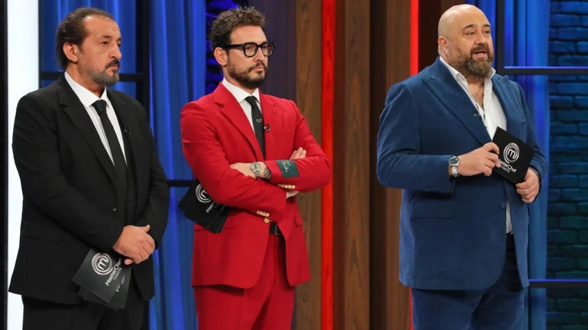 MasterChef Türkiye yeni sezonun heyecanla beklenen başlangıç tarihi belli oldu! Heyecanla beklenen yarışma programı, izleyicilerle buluşmaya hazırlanıyor.