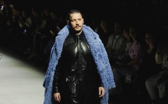 Uraz Kaygılaroğlu, Moskova Moda Haftası'nda Boy Gösterdi!