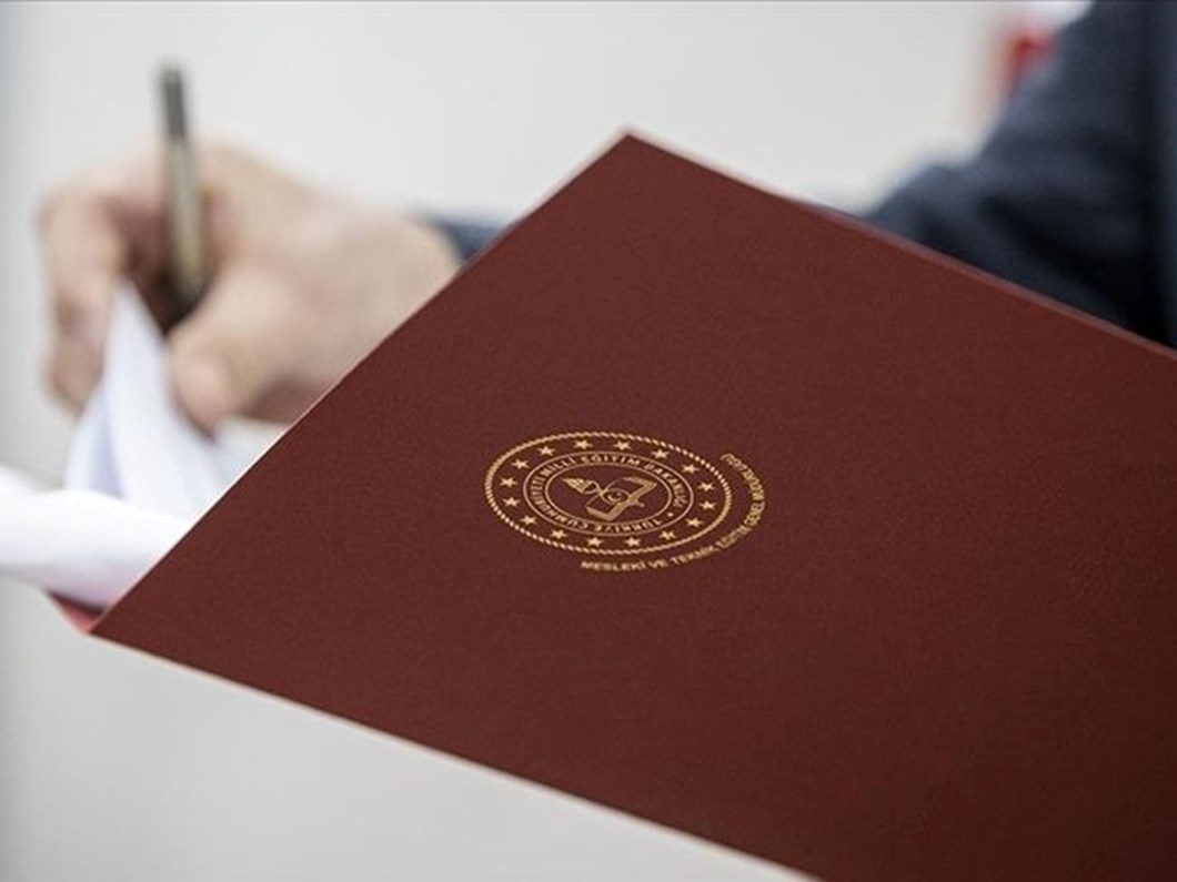 Evde Eğitim Hizmetleri Rehberi Öğrencilere Yön Verecek