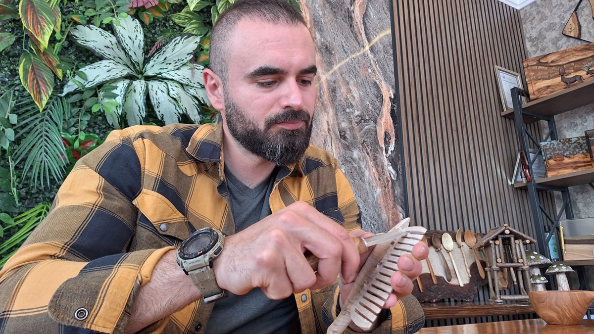 Hobisi işe dönüşen adam, Trabzon'dan yola çıkarak dünyaya açılıyor.