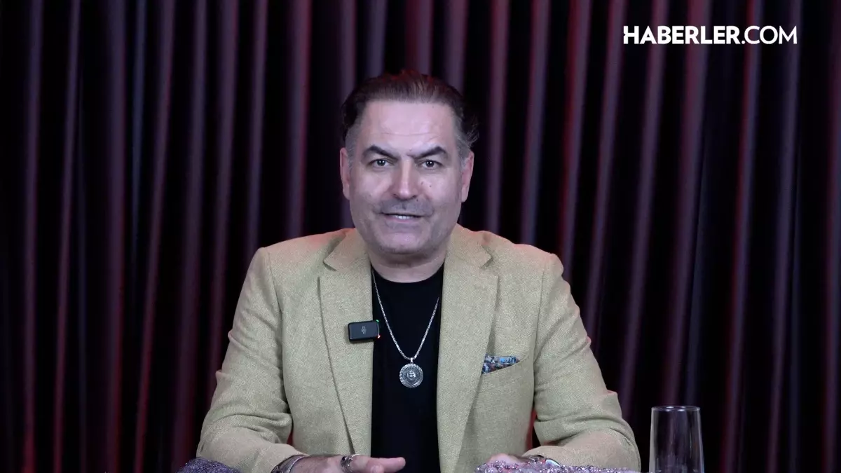Modacı Özkan Karakuşoğlu'nun Çağrısı: Gülşen'in Sahne Kıyafetleri Artık Yenilenmeli!
