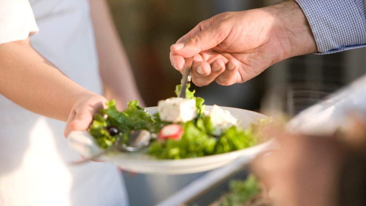 Salatanın İçindeki Mikroplastikler Sağlığımız İçin Risk Oluşturabilir!