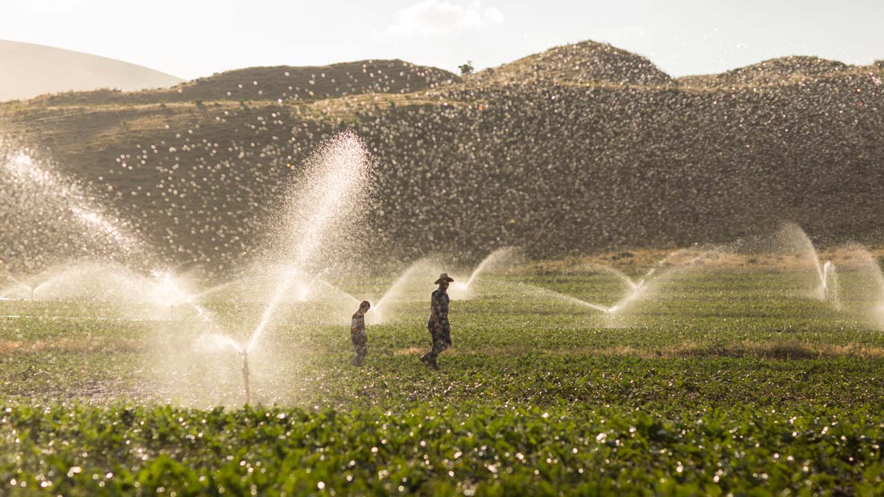 Uşak'taki Çiftçilere Sulama Sezonunda Yeni Bir Kolaylık Sağlanıyor
