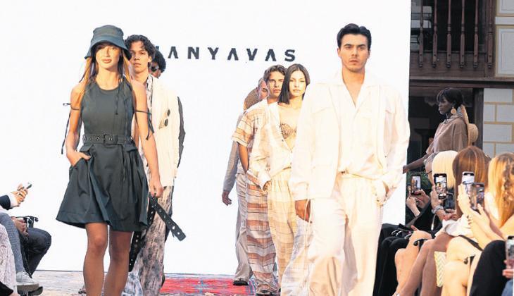 Tarihi Halılar, Moda Dünyasında Yeniden Hayat Buldu