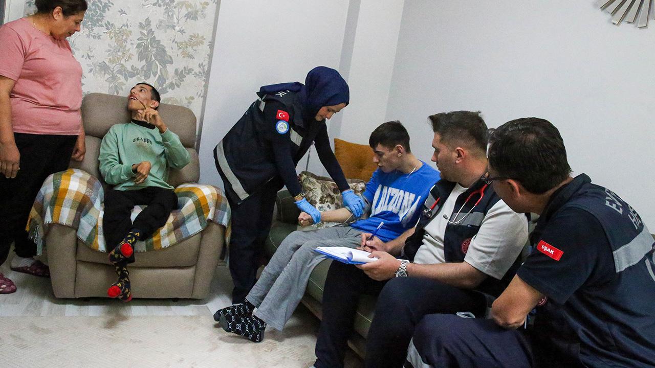 "Yatalak Hastaların Huzura Kavuştuğu Özel Sağlık Hizmeti: Evde Sağlık Hizmeti"