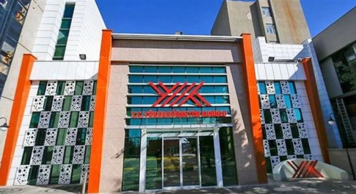 YÖK, Açıköğretim Fakültesi’ndeki İktisat ve İşletme bölümlerini kapatıyor mu?