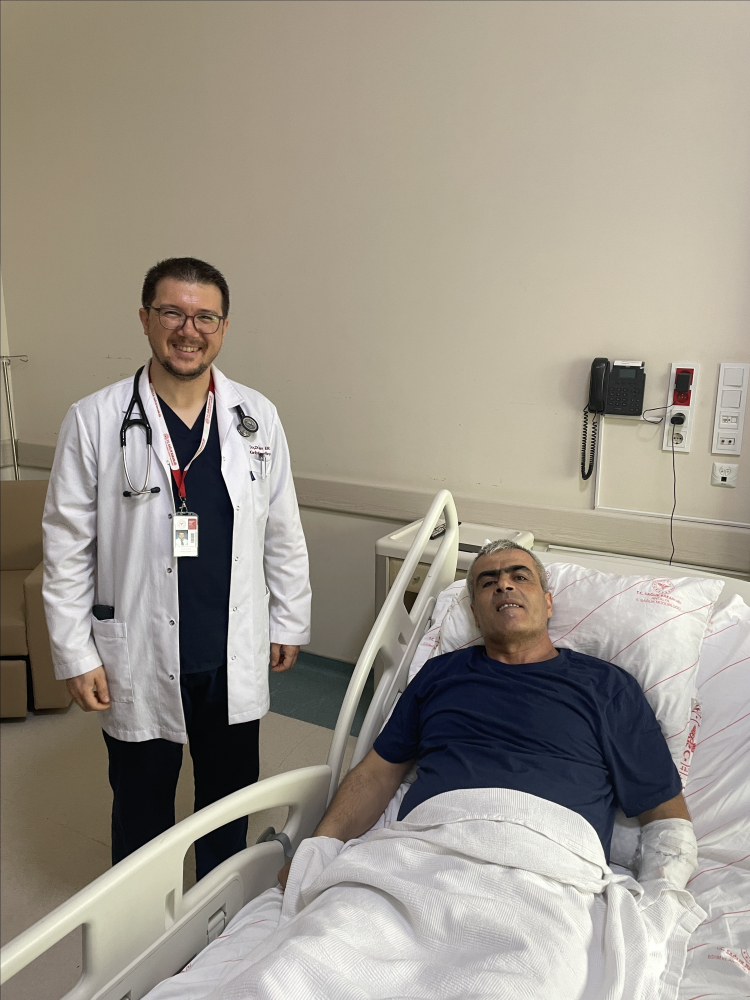 Bir saat süren kalp masajıyla hayata yeniden döndü