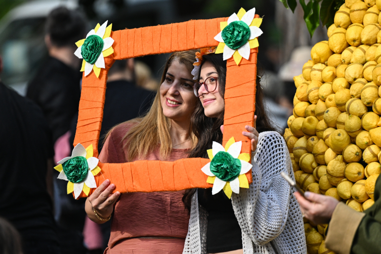 Uluslararası Portakal Çiçeği Karnavalı başladı