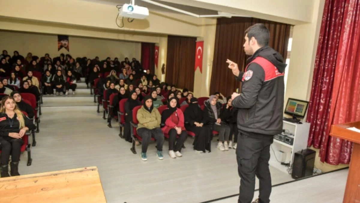 ESAK’tan Öğrencilere Afet Bilinci Eğitimi