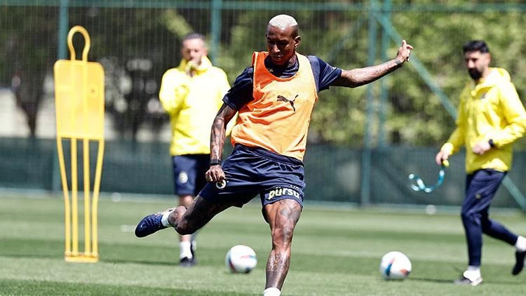 Fenerbahçe, Eyüpspor Karşılaşması İçin Antrenmanlarını Sürdürdü