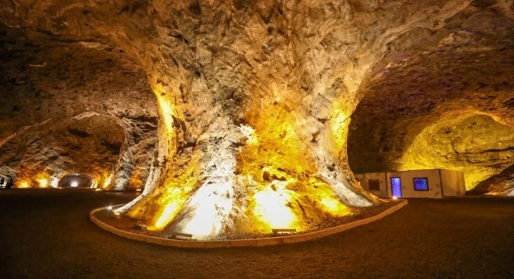 Yer altında gizli bir dünya! Tuzluca Tuz Mağaraları Milyonlarca yıllık oluşum: Görenler mest oluyor, turistlerin yeni gözdesi