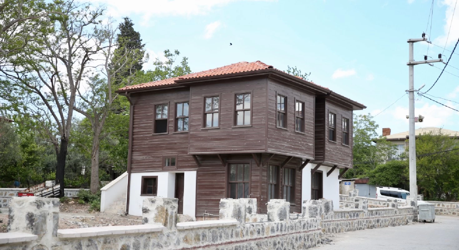 Kocaeli’de Tarihi Dönüşüm: 600 Yıllık Tavşancıl Evleri Ayağa Kalkıyor!