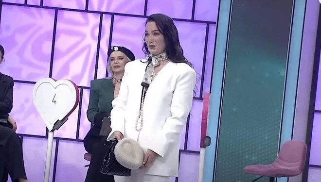 Emel Özkızıltaş  yıllar sonra yeniden ekranlara döndü. Emel Özkızıltaş kimdir?