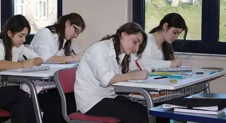 Lise ve Ortaokullarda devamsızlık kuralları değişti mi?