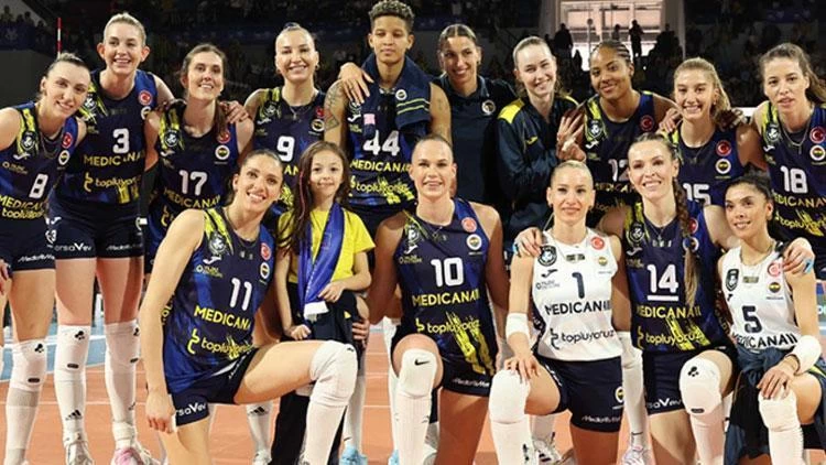 Fenerbahçe'de 7 oyuncunun ayrılığı sürpriz yarattı!