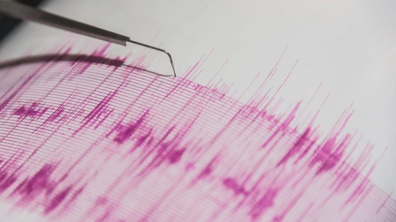 İran'da Deprem Paniği: Büyüklüğü 5,5 Olarak Ölçüldü
