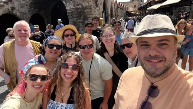 Deniz Genesis Grubu, Amerikalı tiyatro öğrencilerini Türkiye ve Yunanistan'da misafir etti.