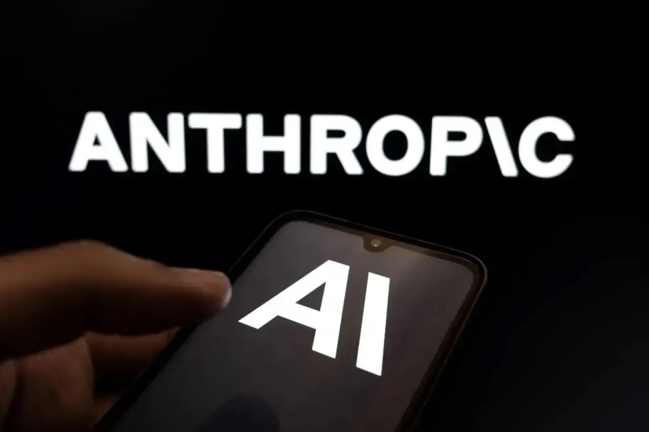 Trump Yönetimi Anthropic’i Kara Listeye Aldı, OpenAI ile Yeni Anlaşma