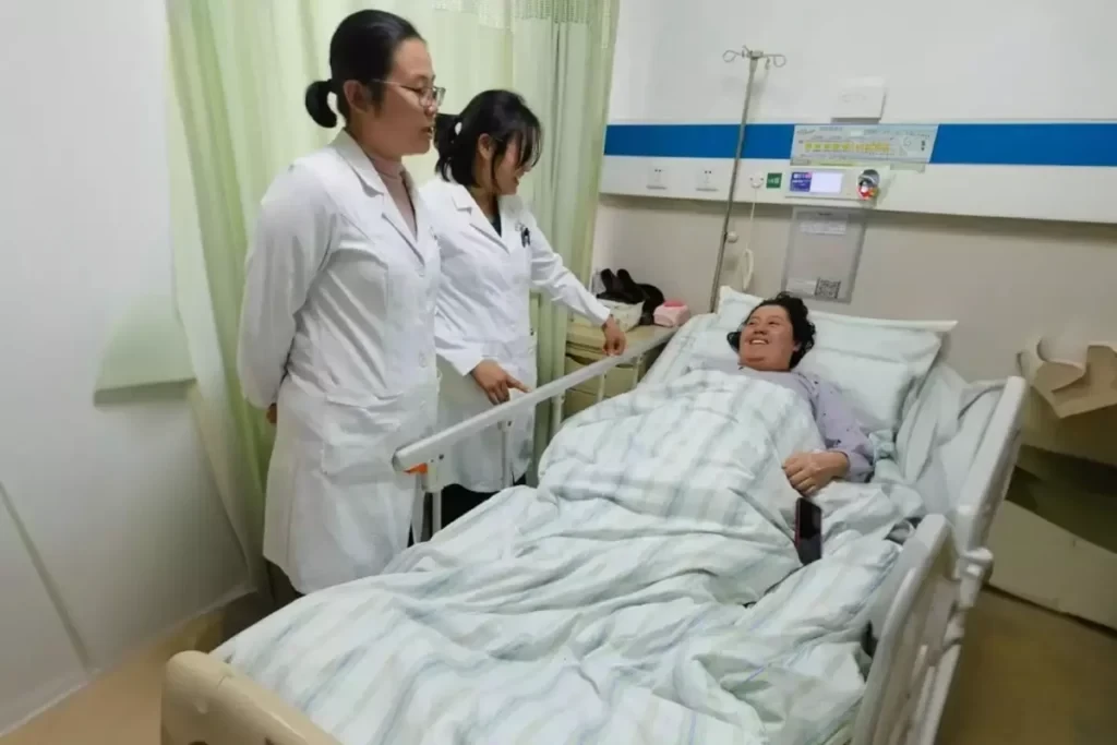 Wuhan’da Milyonda Bir Rastlanan Doğal Beşiz Doğum Gerçekleşti