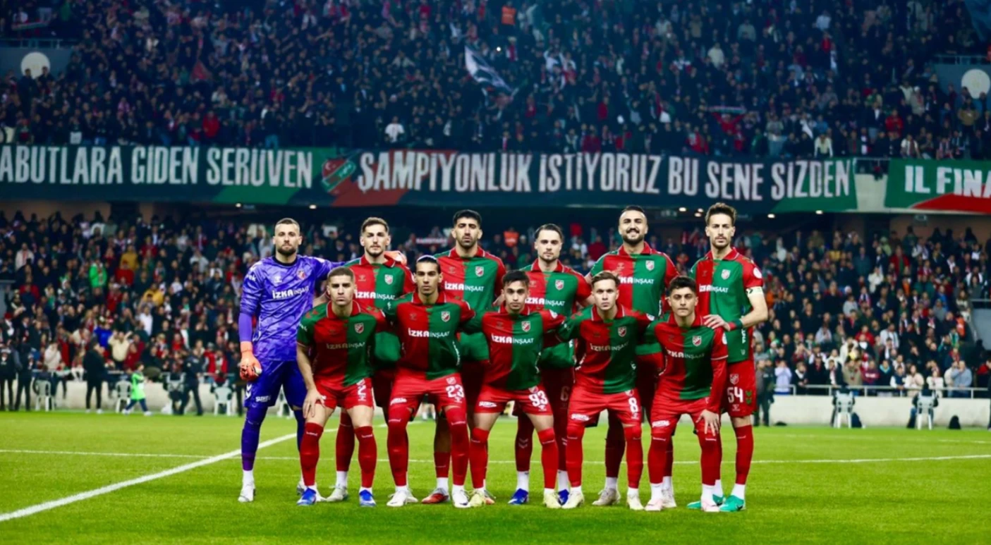 Kritik viraj Play-Off yolunda: Uşakspor