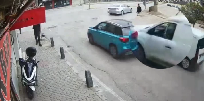 Trafikte dehşet: Beyzbol sopalı saldırı kamerada