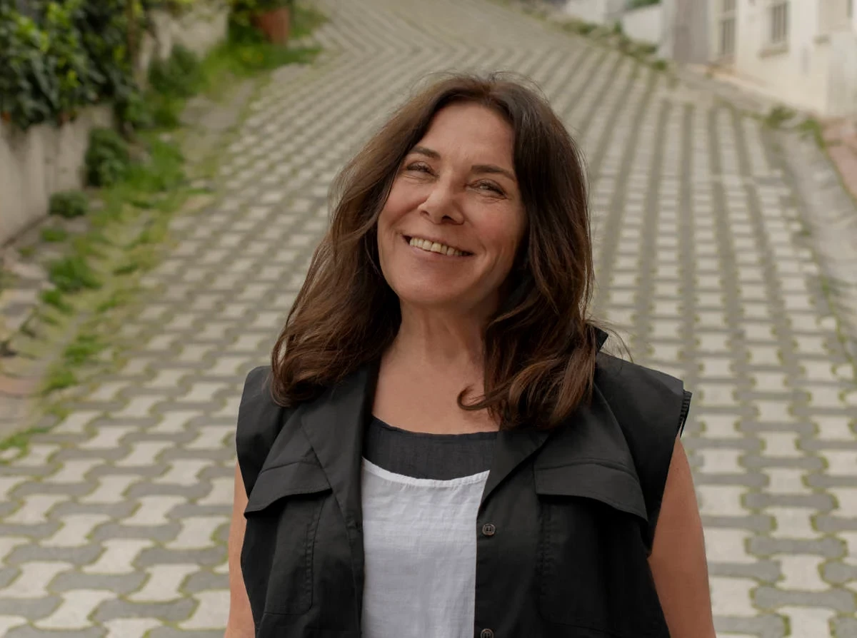 Youtuber Bir Kahraman ve Sanal Dünya: "Para Gürültüsü" Bize Ne Anlatıyor?