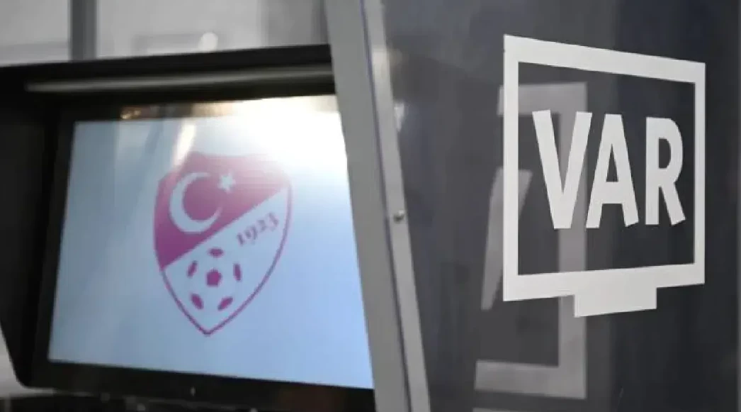 Gençlerbirliği-Beşiktaş maçında VAR odası Erkan Engin'e teslim