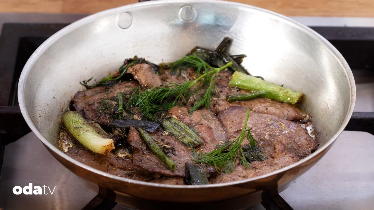 İstanbul’un Mutfak Mirası: Gurme Turistlerin Yeni Favorisi Yaprak Ciğer