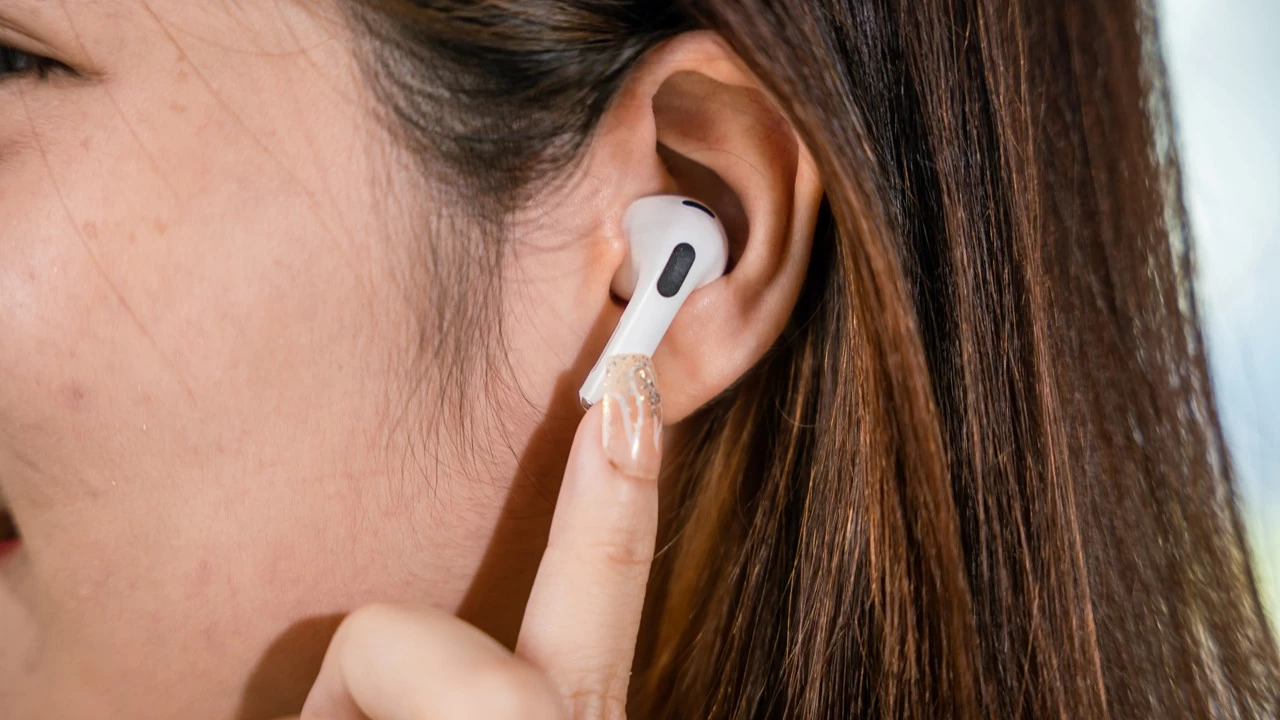 Kulaklık kullanımı hastalık yapabilir: Kendinizi nasıl koruyabilirsiniz?