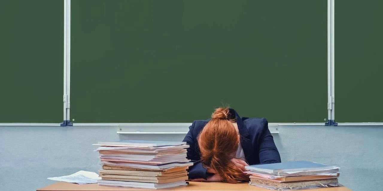 Eğitimde Ölçme Değerlendirme Çıkmazı! Ortak Sınav Takvimi Öğretmenleri Zorluyor: Aynı Hafta İçinde 3 Ayrı Sınav Hazırlığı ve Uygulama Sorumluluğu