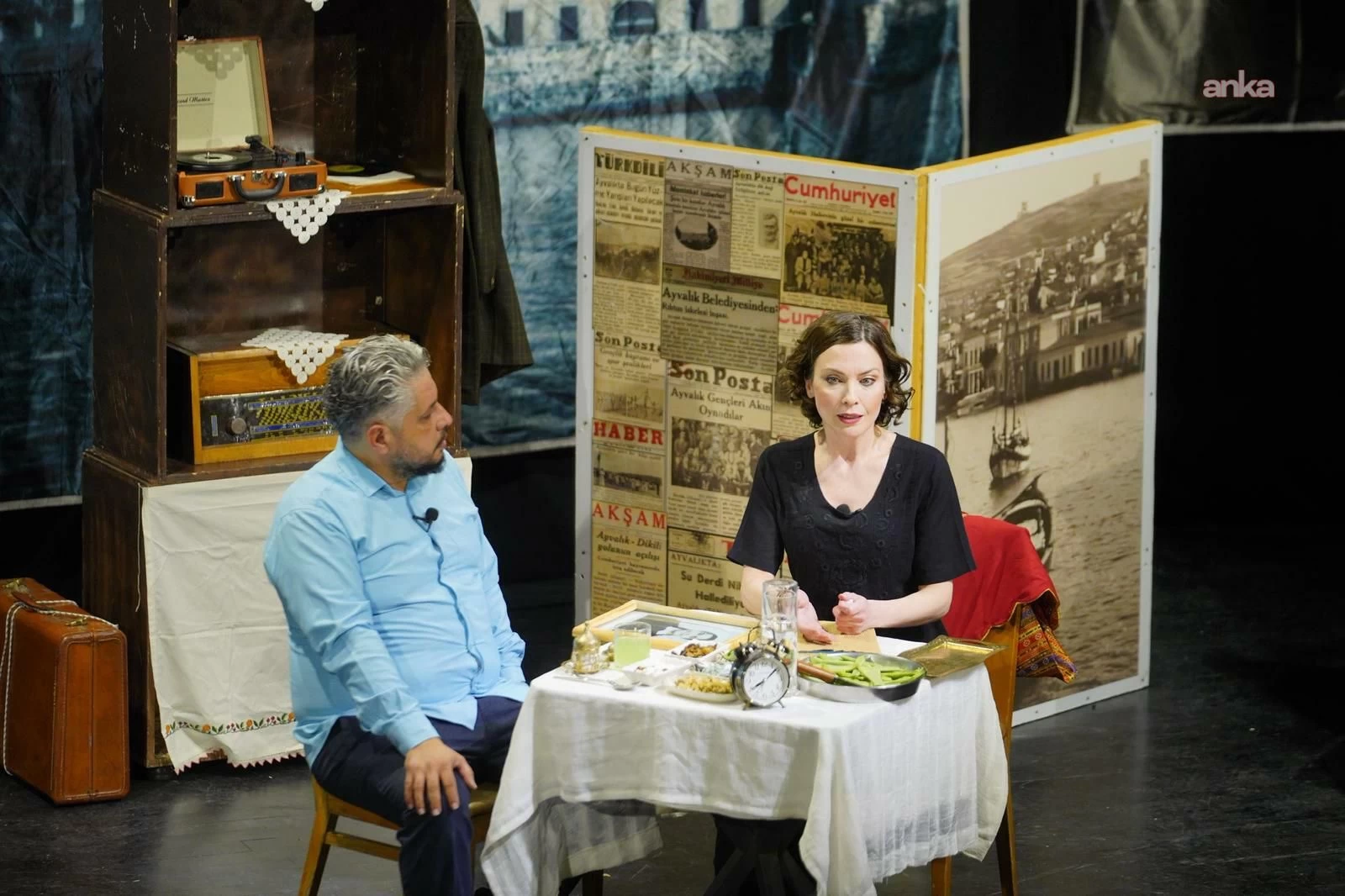 Ayvalık’ta Tiyatro Coşkusu: "Seni Alırsa Fırtına" İzleyiciyi Büyüledi