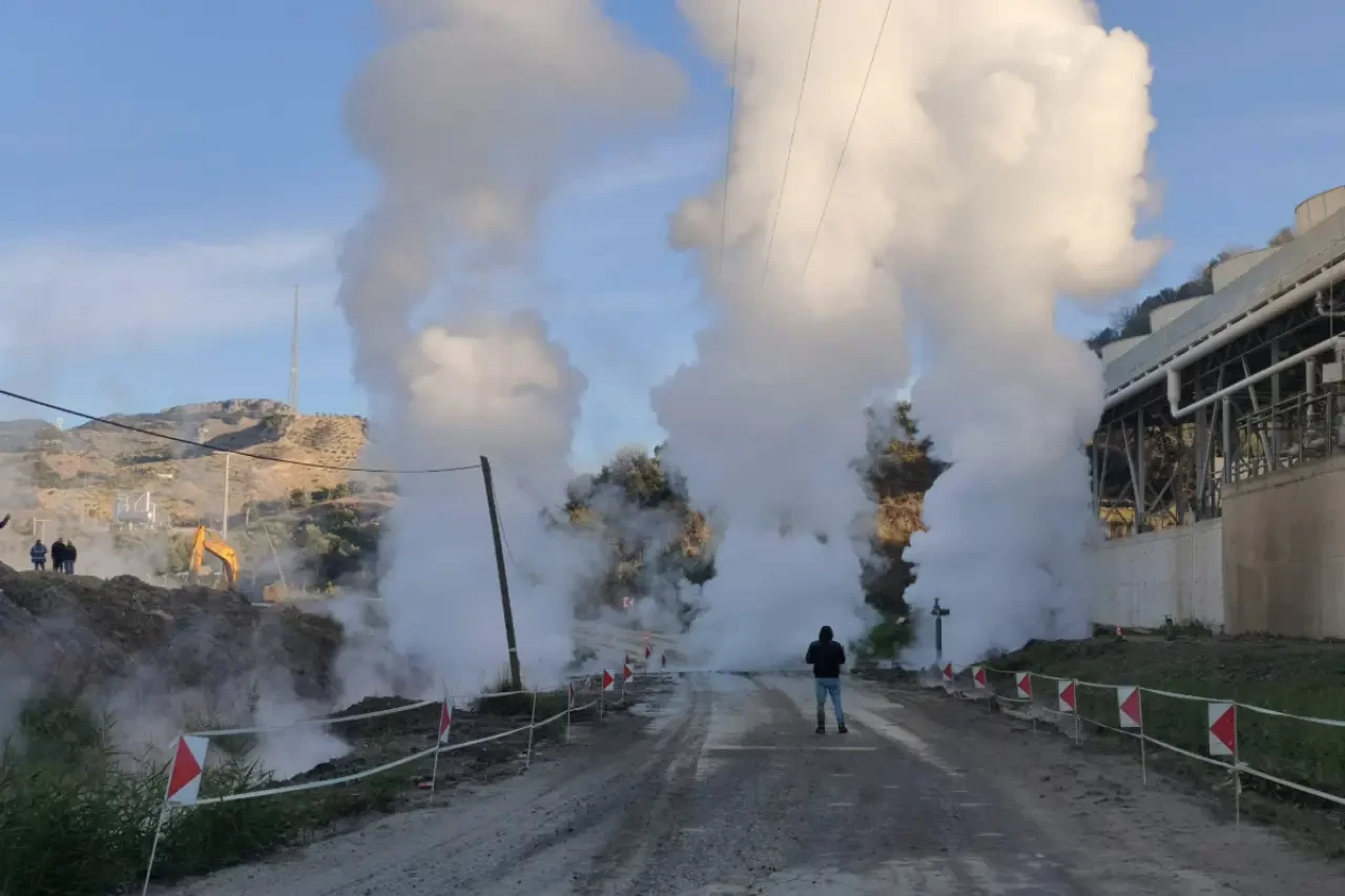 Toprak Küstü, Ağaç Kurudu, Nefes Kesildi! Germencik Köylüsünden Jeotermal İsyanı: Önce İnciri Öldürdüler, Şimdi İnsanı mı?