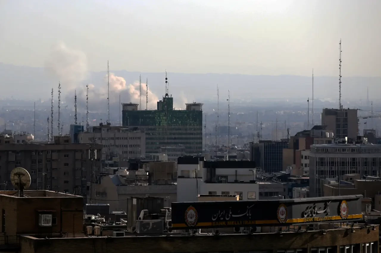 Tahran geceyi patlamalarla geçirdi: İsrail yeni saldırı dalgasını duyurdu
