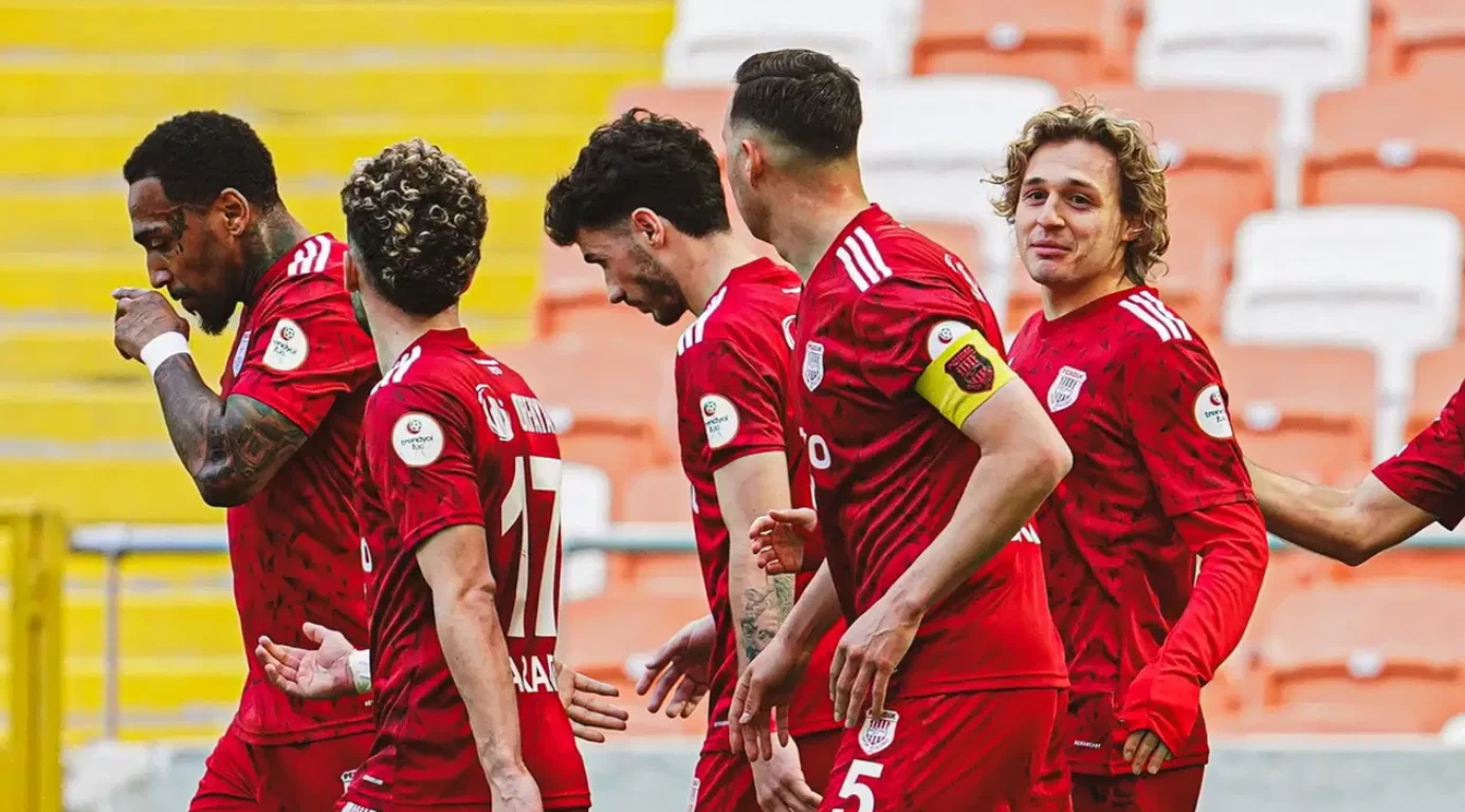 Adana’da Pendikspor Kasırgası: 5 Golle Gelen Muhteşem Zafer!