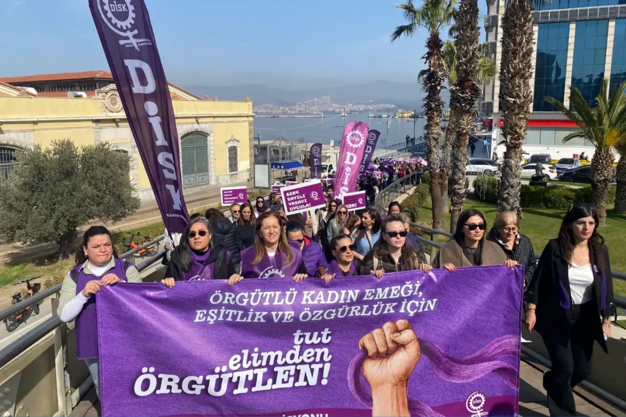İzmir’de 8 Mart öncesi kadınlardan çağrı: Şiddetsiz yaşam istiyoruz