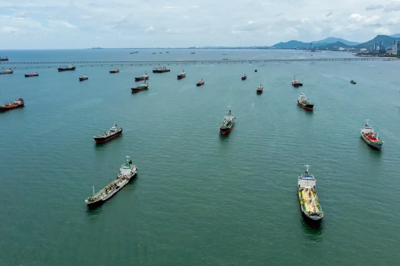 Enerji trafiği hızlandı: Hint tankerleri kritik geçişi tamamladı