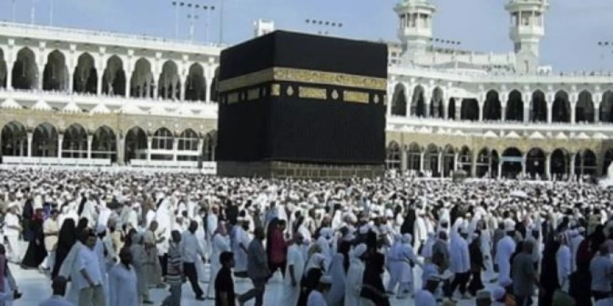 Sınav Değil, Maneviyat Ödülü! MEB ve Hayrat Vakfı İş Birliğiyle Dev Yarışma: Dereceye Giren Öğrenciler Kutsal Topraklara Gidiyor