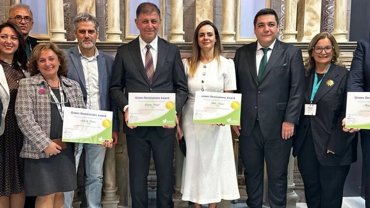 İzmir Yarımadası’na Uluslararası Gurur: Çeşme, Selçuk ve Urla’ya "Sürdürülebilir Turizm" Altın Ödülü