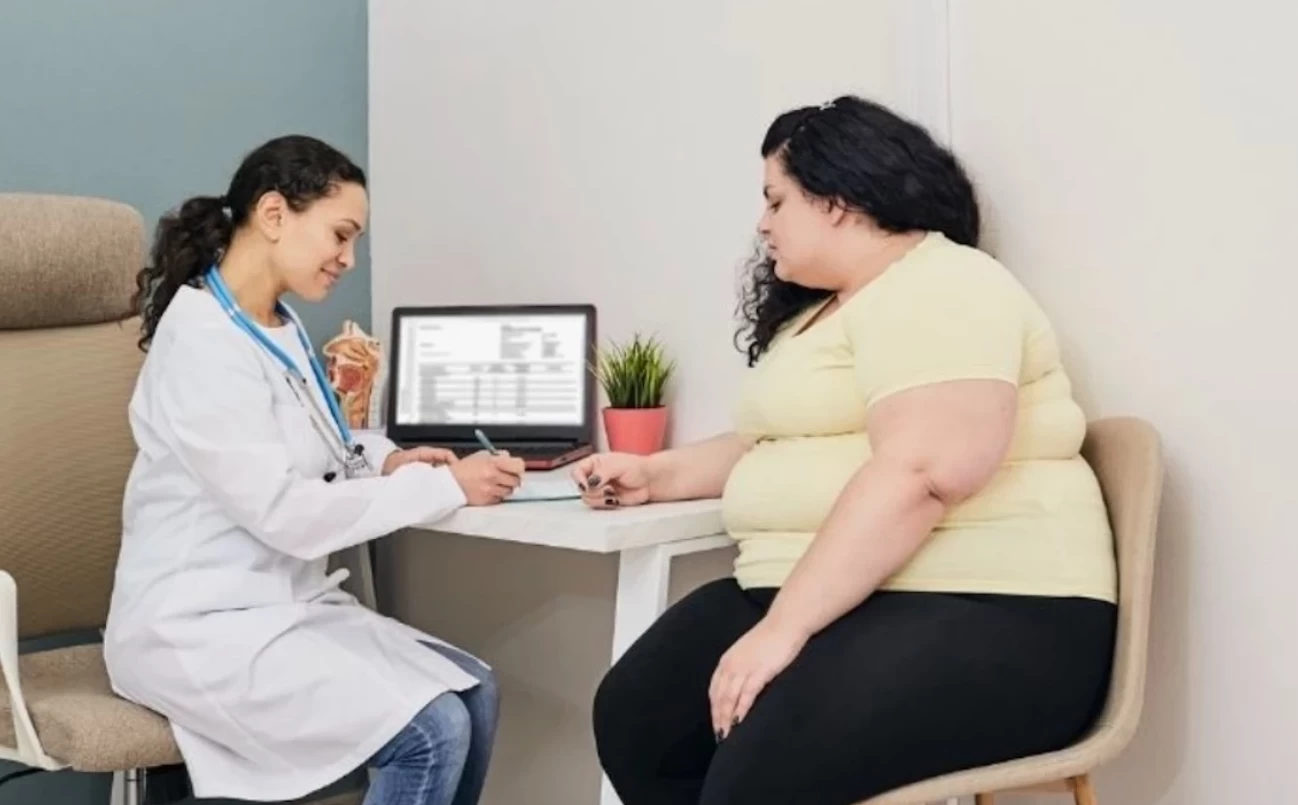 Doç. Dr. Özkaya Uyarıyor: Obezite Hem Fiziksel Hem Ruhsal Sağlığı Tehdit Ediyor