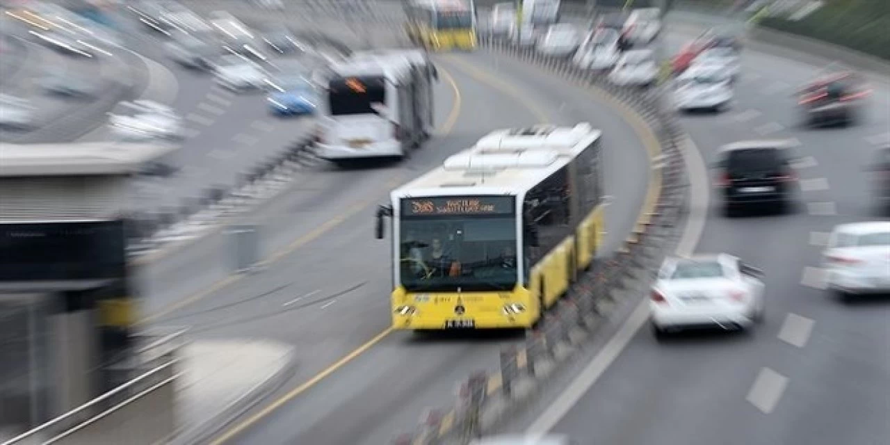Ulaşım Maliyetleri Düşüyor! Kamu Çalışanları İçin Yeni Dönem: İşte İndirimli Toplu Taşıma Avantajından Yararlanacak 3 Şanslı Kurum