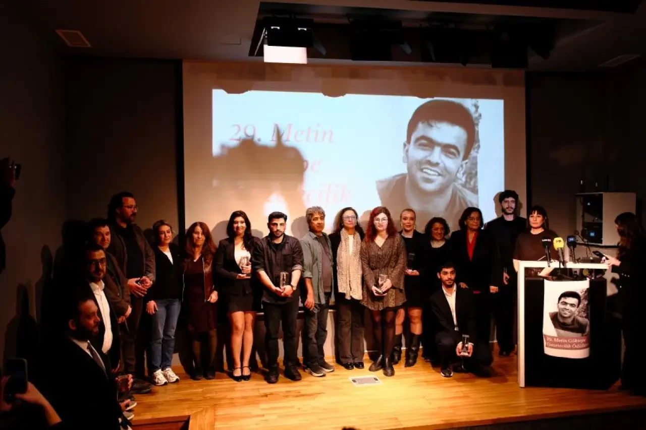 "Gerçekler Karanlıkta Kalmayacak!" Metin Göktepe’nin Anısı Gazetecilik Başarısıyla Yaşıyor: 29. Kez Düzenlenen Törende Ödüller Sahiplerini Buldu