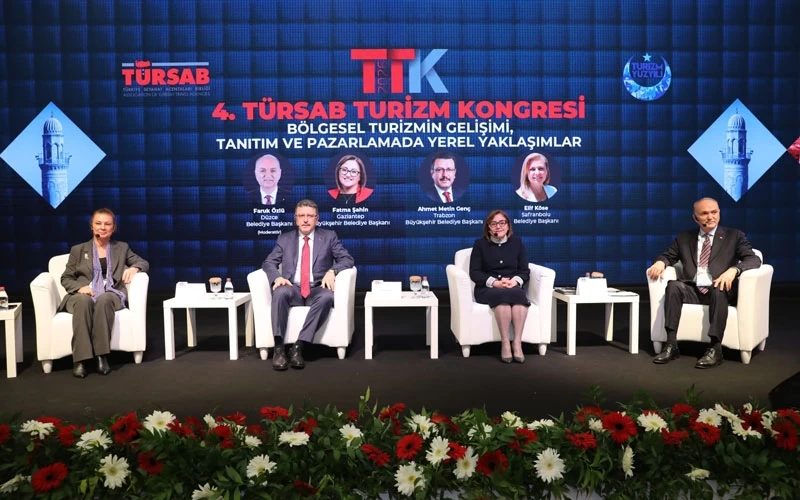 Müzelerden Çin Pazarına: Antalya’daki Zirvede Turizmin Yeni Yol Haritası Çizildi