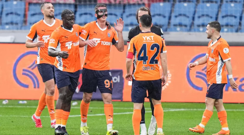 “Başakşehir’den Gövde Gösterisi: Üç Gol, Üç Puan!”(kardeş haber)