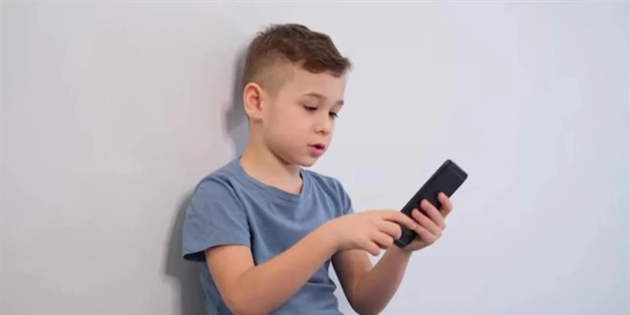 Okul saldırılarının ardından düğmeye basıldı! Milli Eğitim ve bilişim uzmanları, çocukları sanal dünyadaki karanlık odaklardan korumak için iki kritik adımı gündeme taşıdı: VPN kısıtlaması ve doğrudan destek hattı.