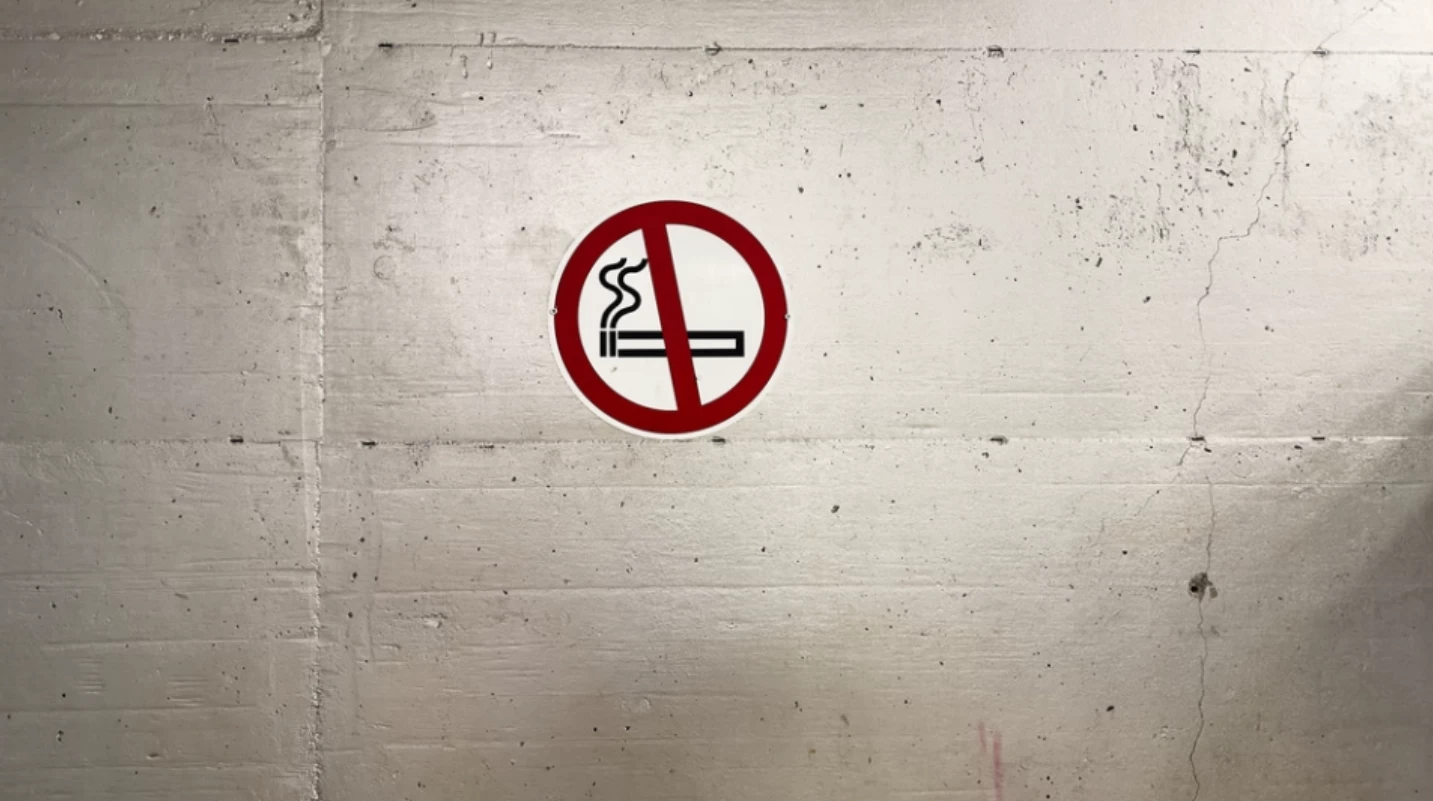 İngiltere'de 2008 sonrası doğanlara ömür boyu sigara yasağı