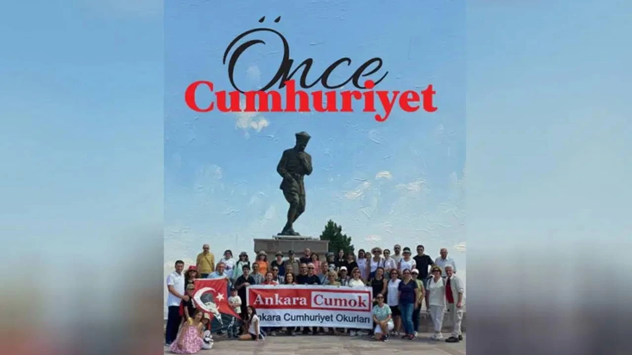 Bir Gazeteden Fazlası: "Önce Cumhuriyet" Kitabı Okurla Buluştu