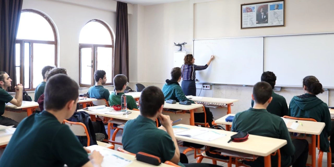 ÖĞRETMENLER İÇİN SORUŞTURMA SÜRECİNDE YENİ İDDİA